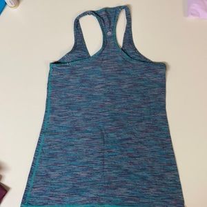 Lululemon tank top